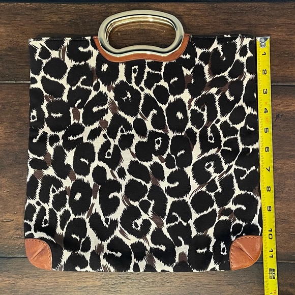 Gianni Bini Leopard Print Fold-over Clutch Bag - Picture 12 of 14